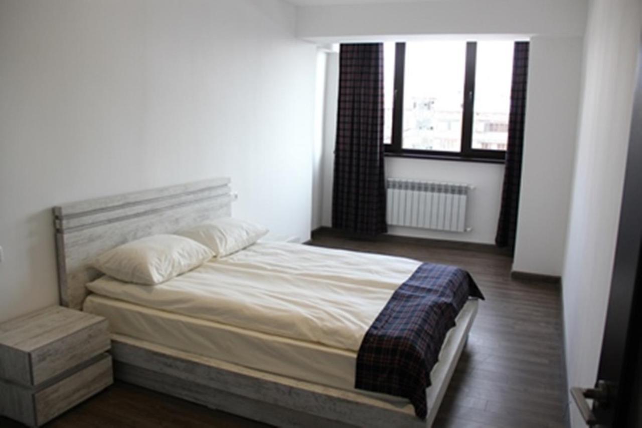 City Centre Apartments By Picnic Yerevan Luaran gambar